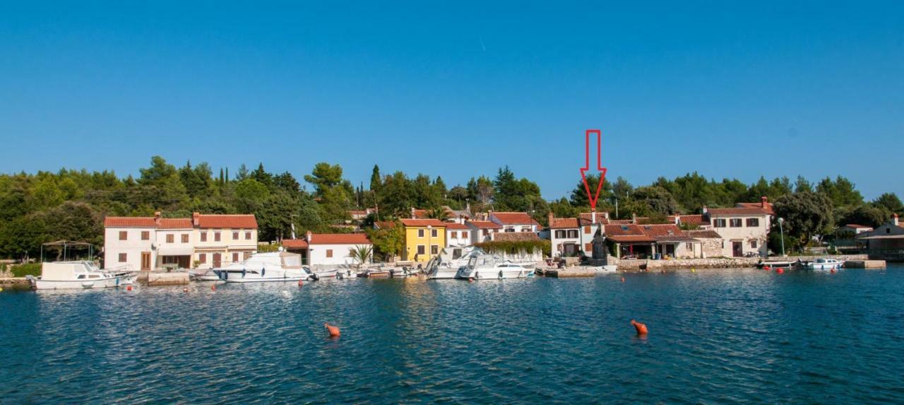 Apartments Ana Pogana Punta Križa 外观 照片