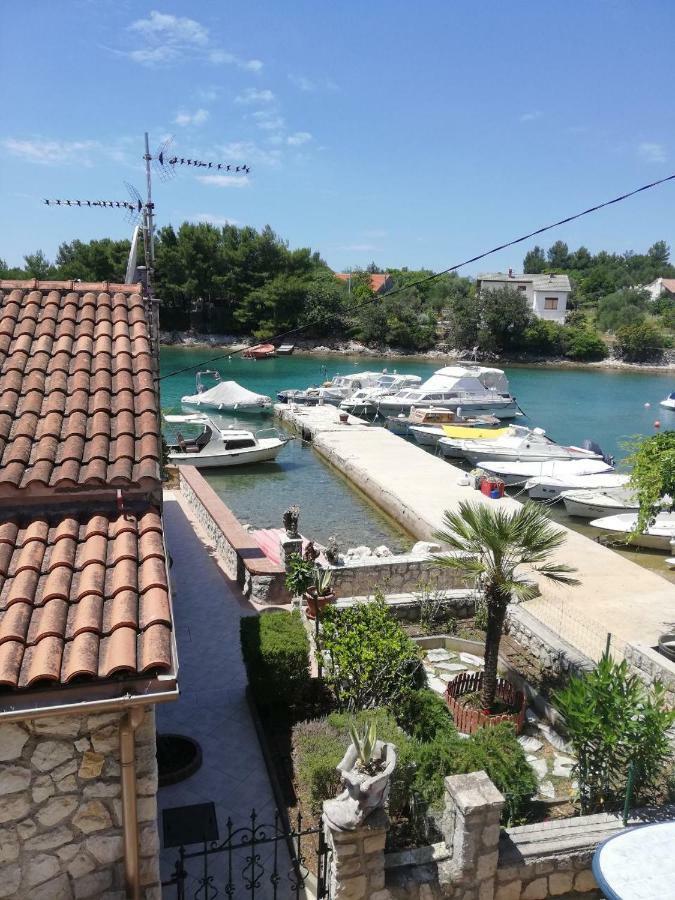 Apartments Ana Pogana Punta Križa 外观 照片